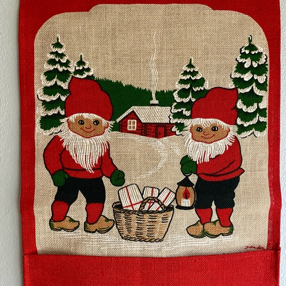 Gnomes Burlap Card Mail Holder - Picture 5 of 10